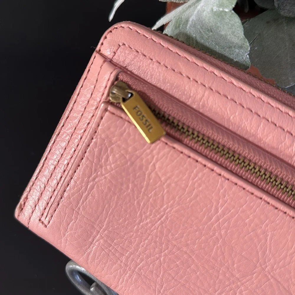 Fossil Logan Pink Leather Zip Around Wallet